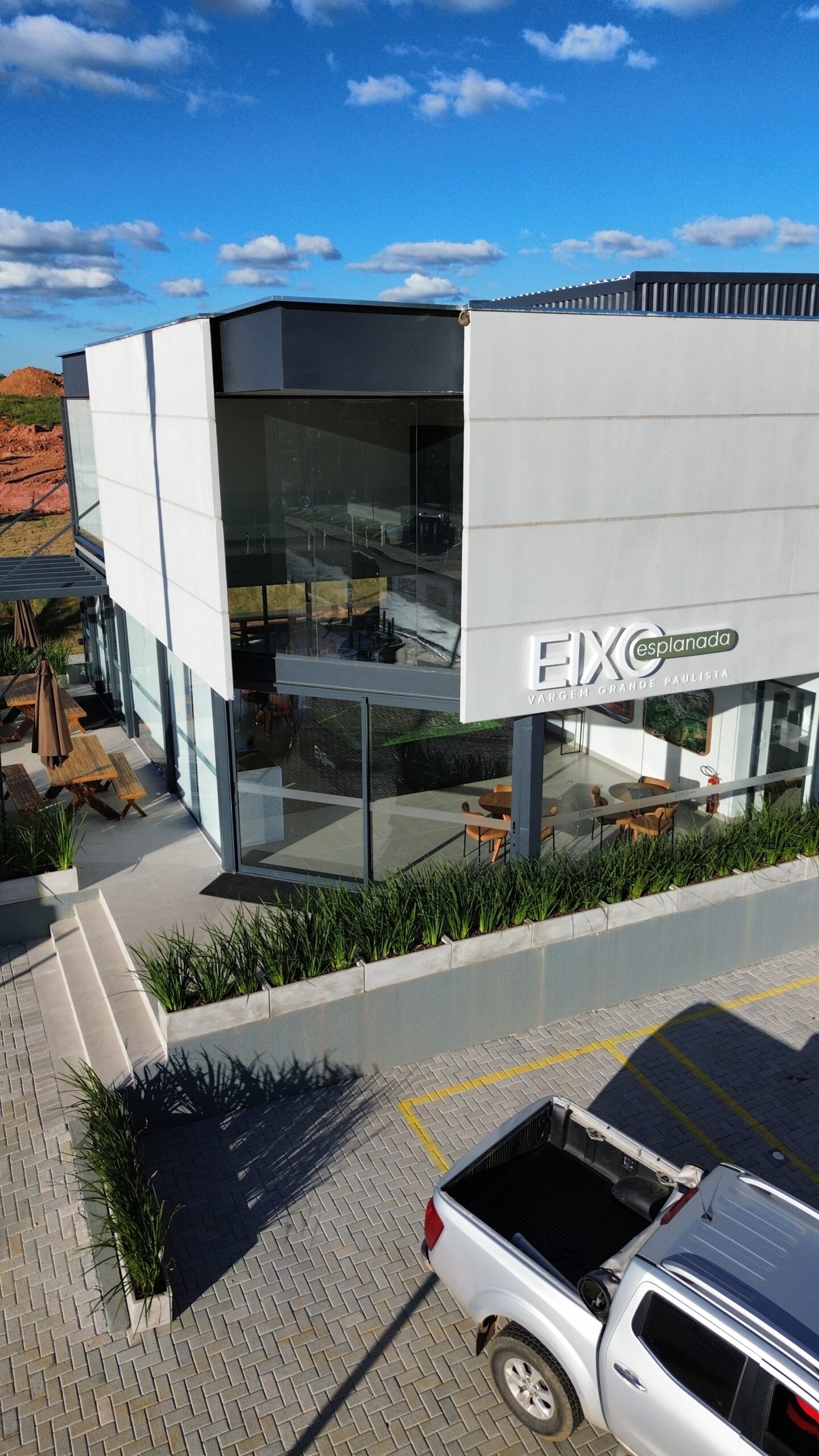 dji_fly_20251126_171706_406_1764188239132_photo_optimized