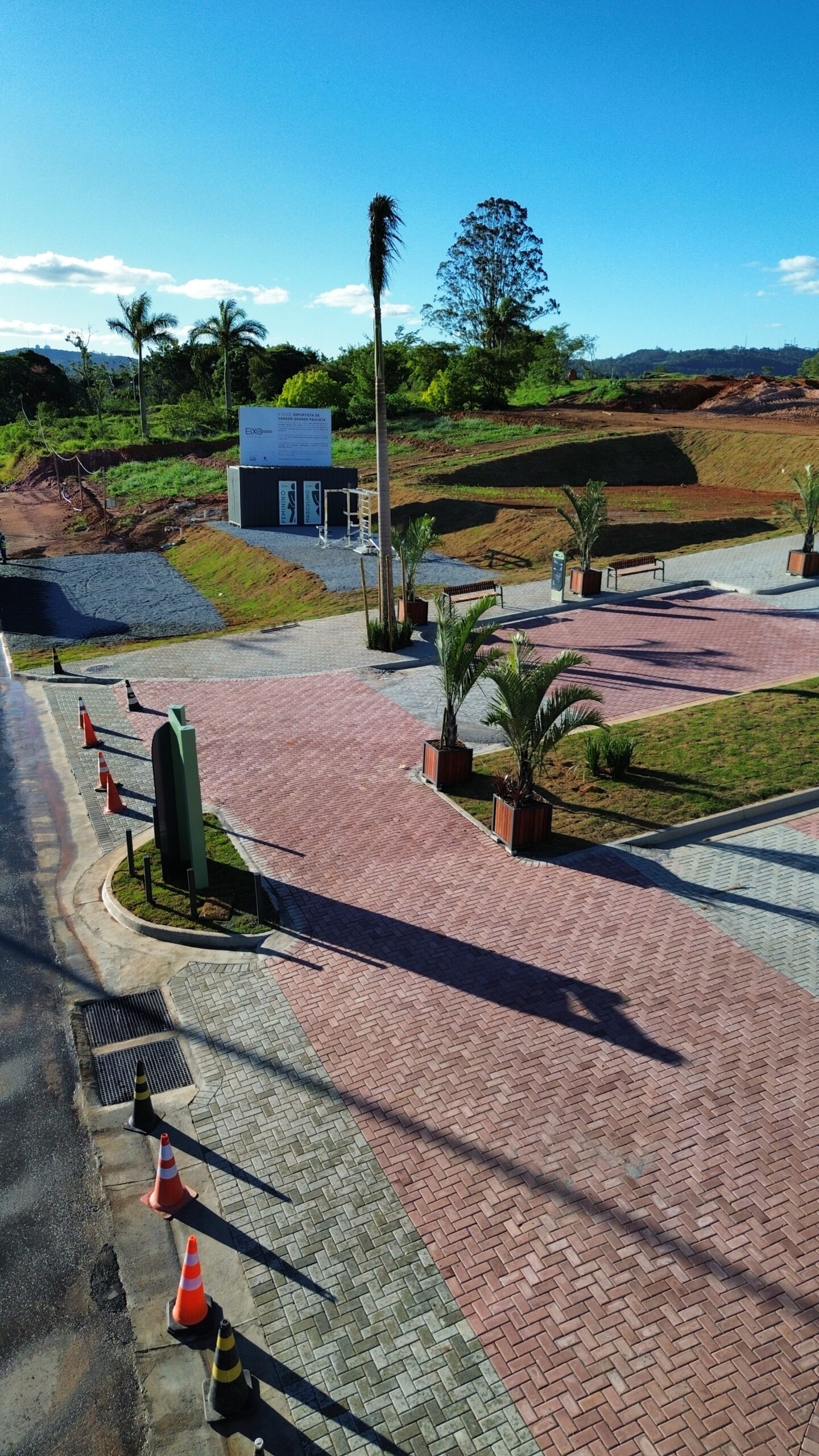 dji_fly_20251126_171720_408_1764188254021_photo_optimized